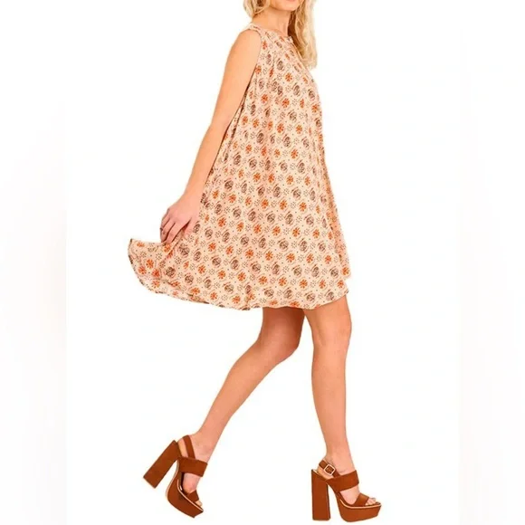 Umgee • Keyhole Swing Dress - Picture 4 of 13